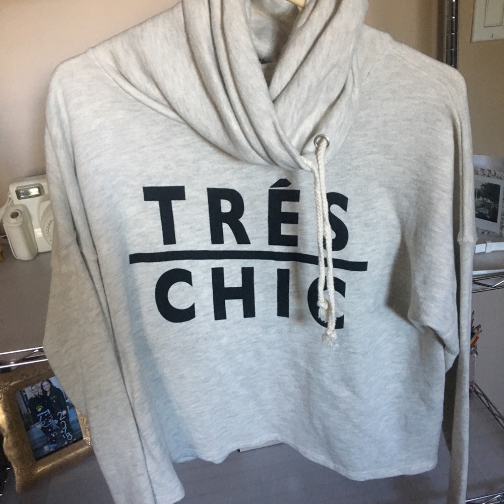 Never worn stylish sweatshirt